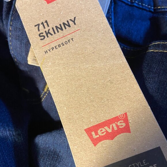 **Levi's** Women's 711 Super Skinny Jeans 24S NWT - Picture 3 of 6